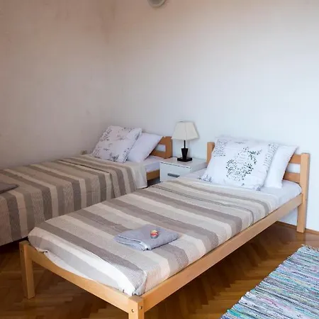 Bago Apartment *